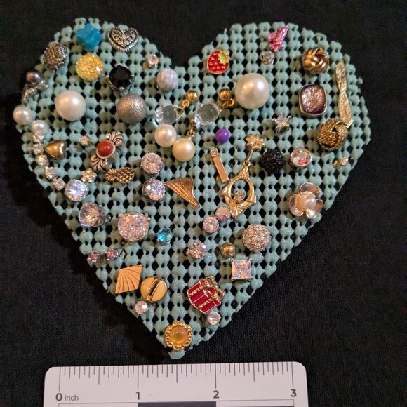 Single stud earring lot - Picture 1 of 3